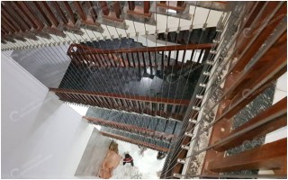 Cầu thang cáp tăng đơ bảo vệ an toàn, bền, có độ thẩm mỹ cao